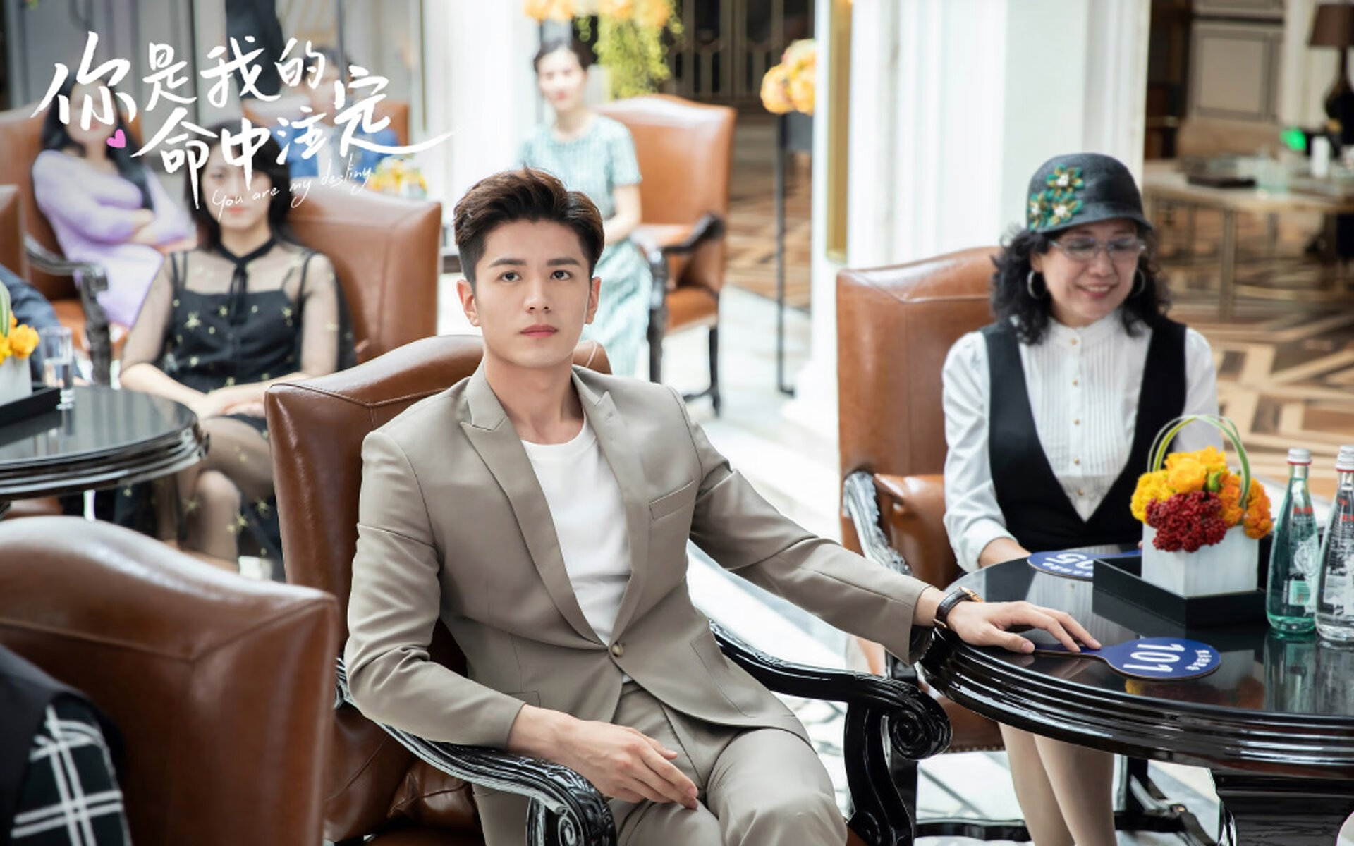 维尼修斯一剑封喉，瑞士铁骑踏平乌拉圭书写战术教科书