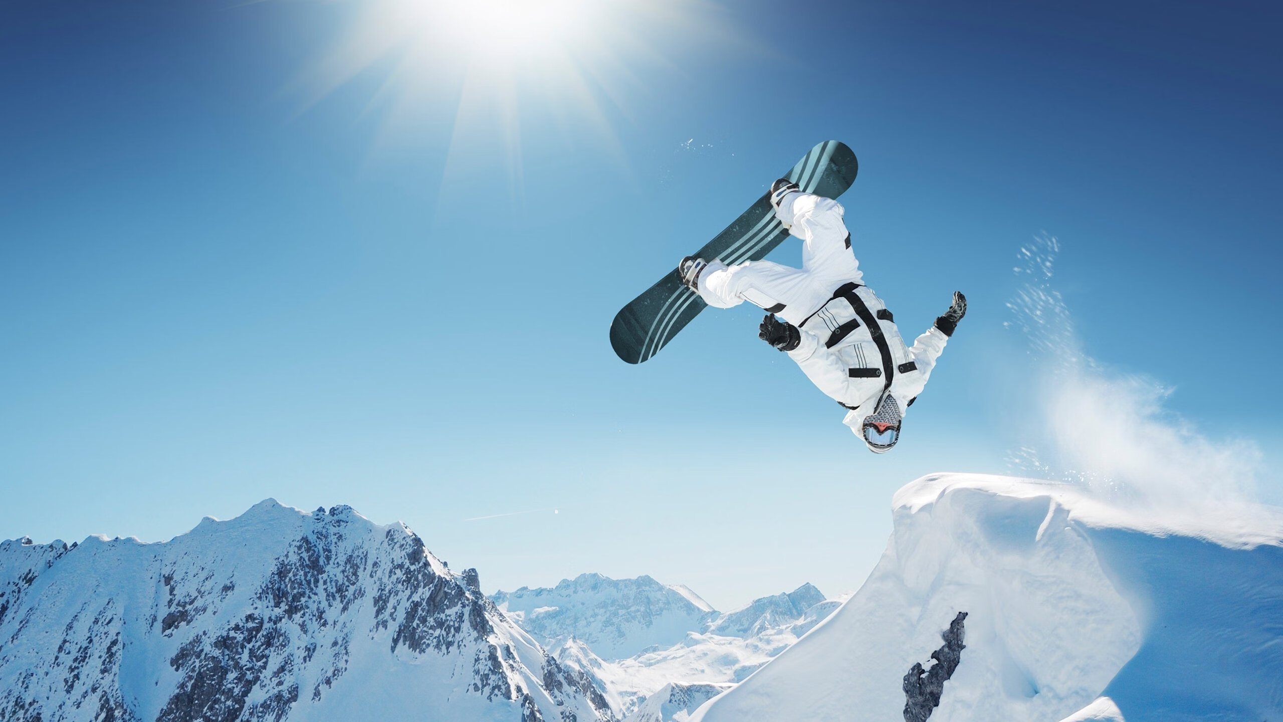 米切尔爆发难敌绿军铁壁，凯尔特人团队致胜稳稳拿下雷霆