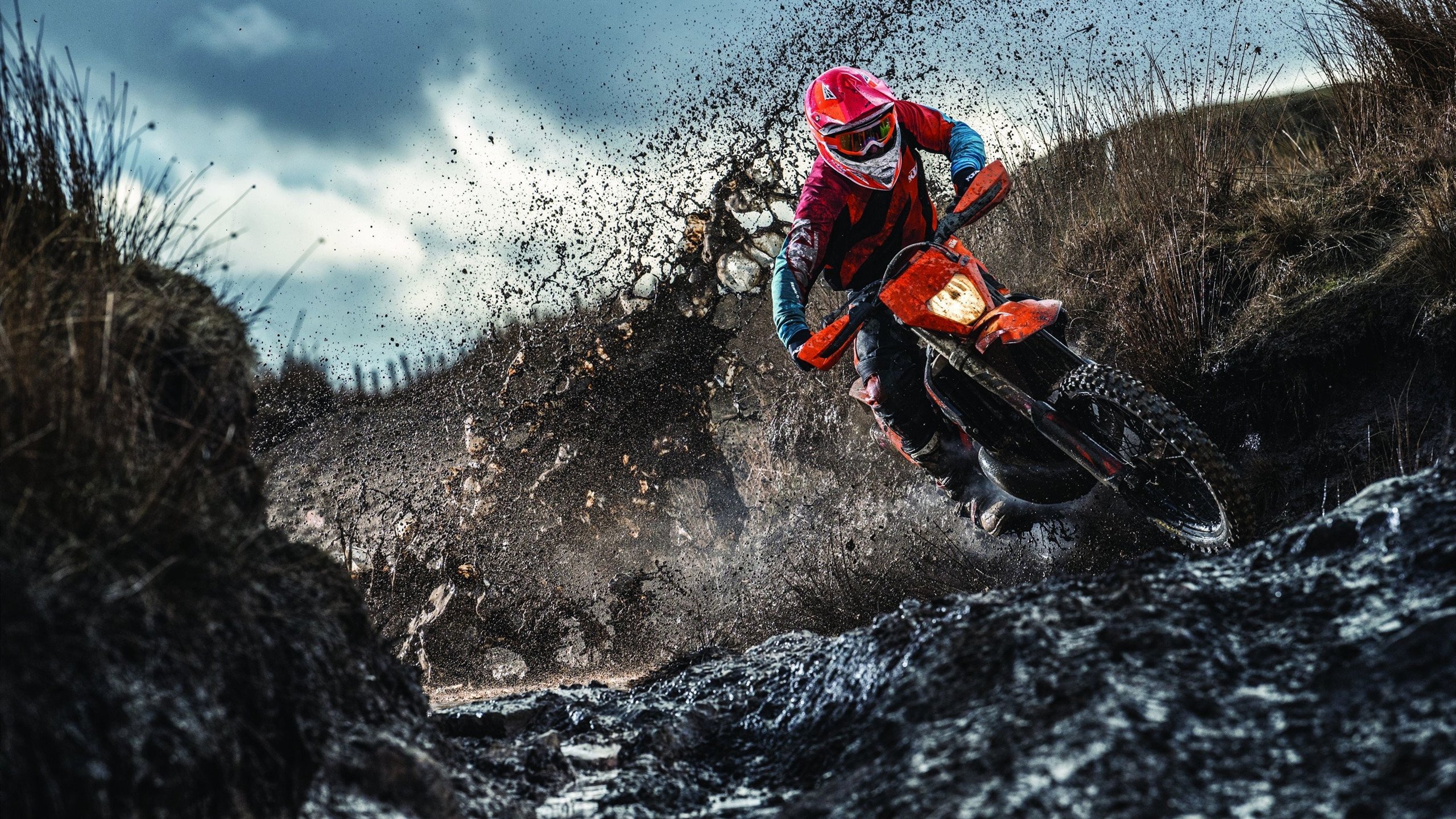 逆转与坚韧，赛场上的双重奏