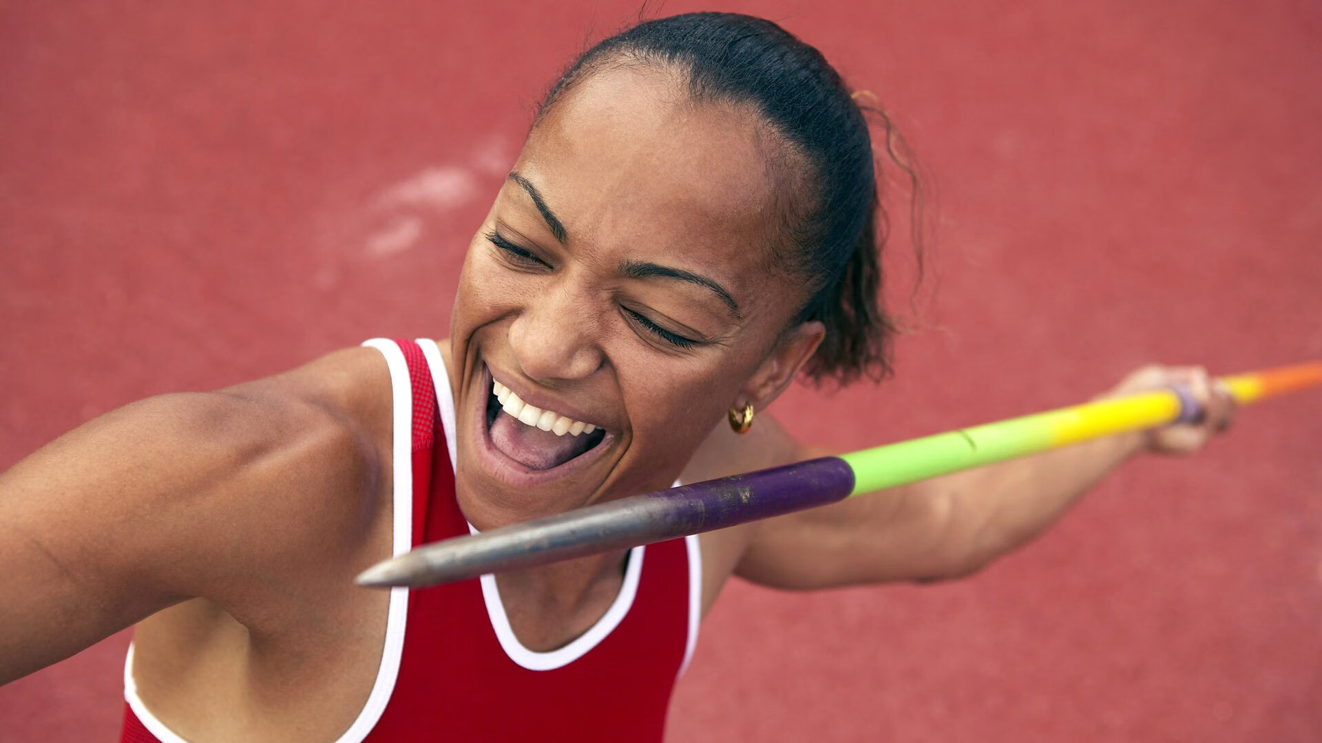 赛道上的逆袭，佩雷兹高光时刻，法拉利鏖战红牛车队