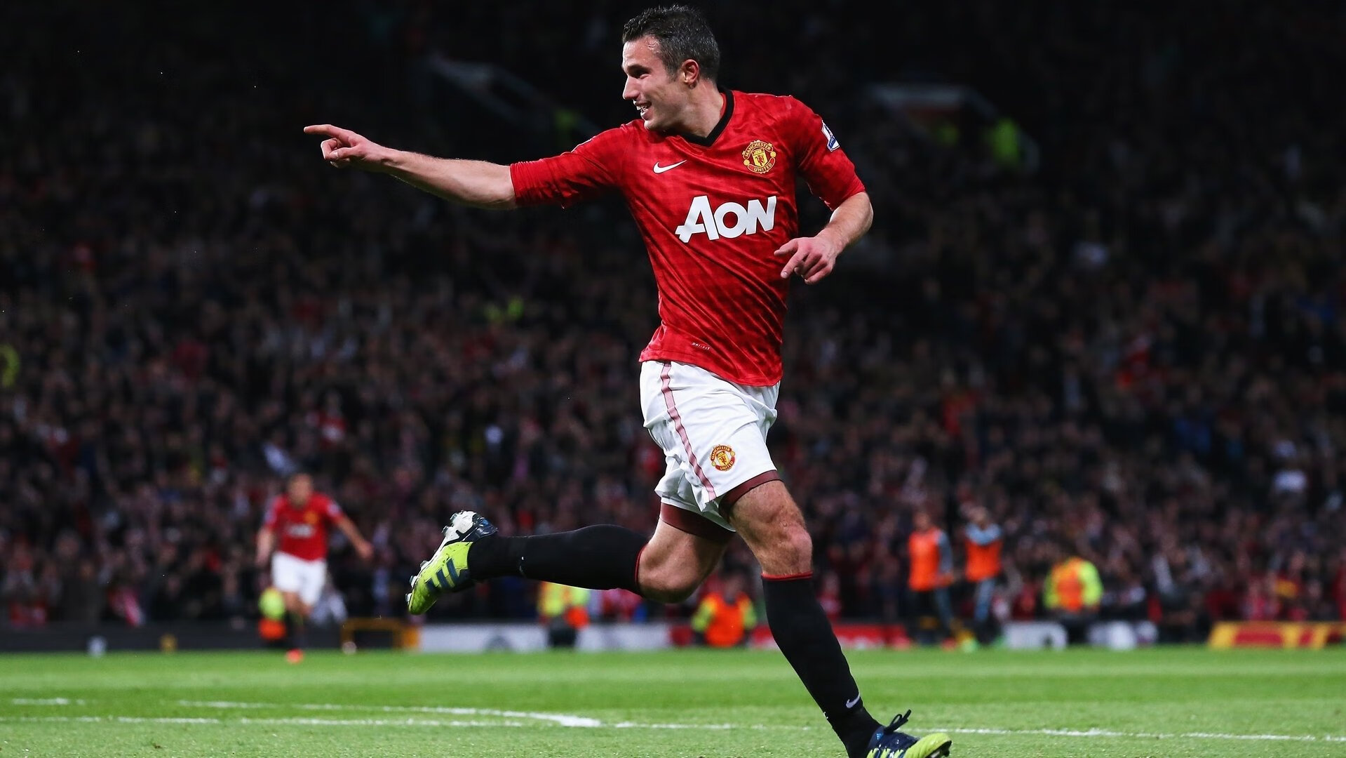 北欧风暴席卷绿茵场，东方巨龙闪耀乒乓球台—体育之夜的冰与火之歌